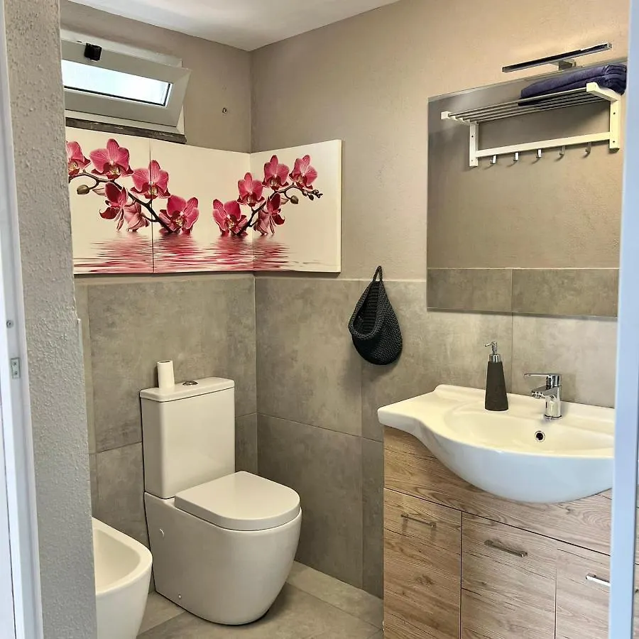 Attico Gurne Bed & Breakfast Acireale