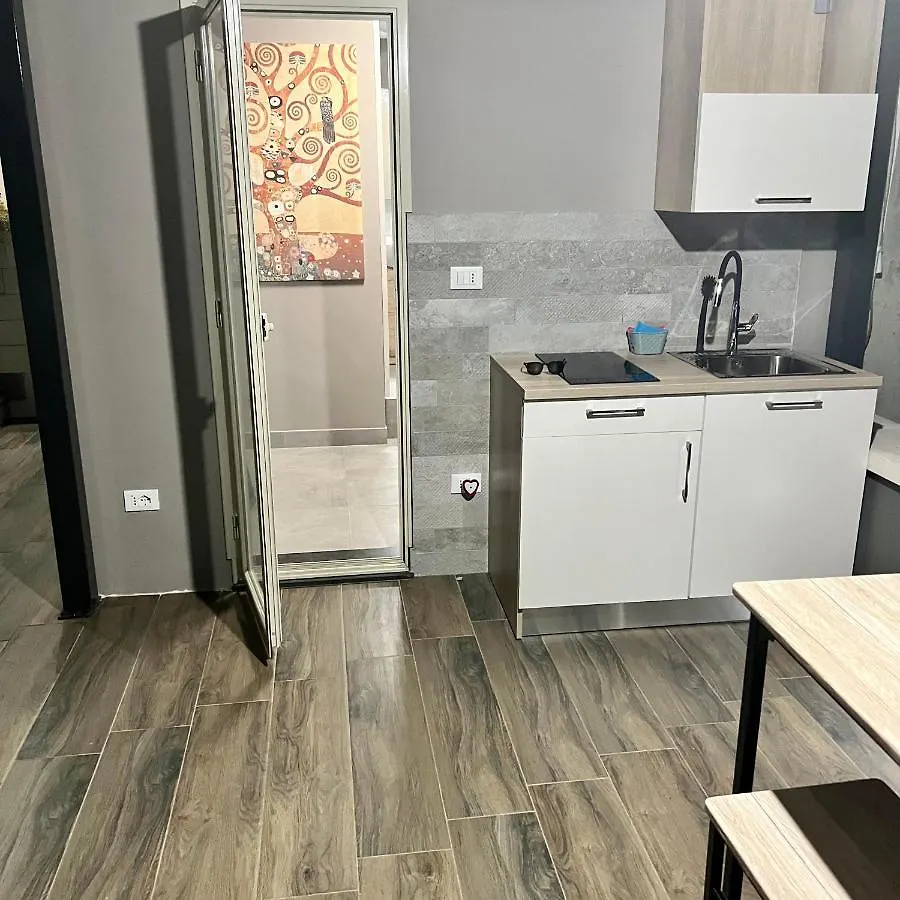 Attico Gurne Bed & Breakfast Acireale 2*,