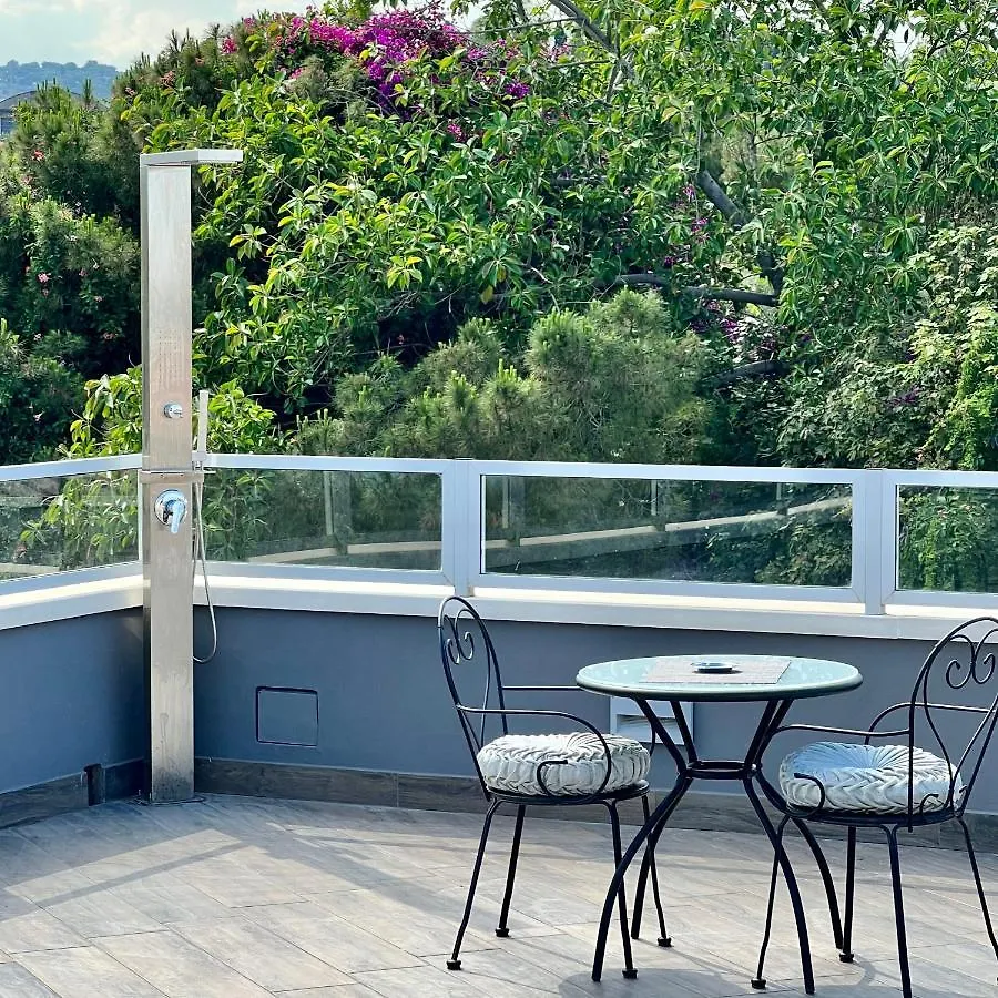 Attico Gurne Bed & Breakfast Acireale