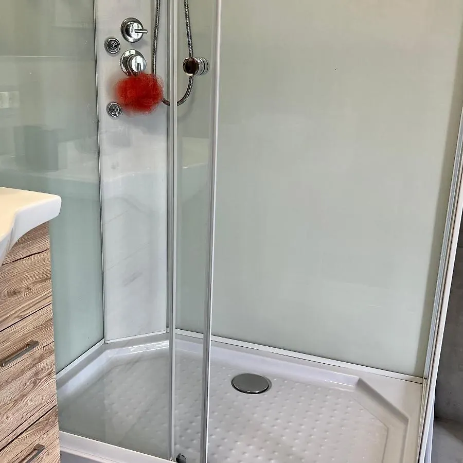 مبيت وإفطار أتشيريالي Attico Gurne